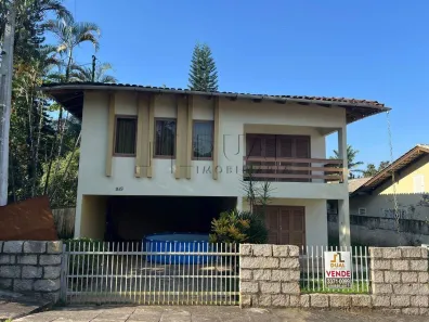 Casa com 2 Quartos à venda, 230m² no Czerniewicz, Jaraguá do Sul
