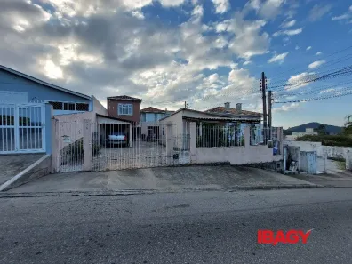 Casa com 1 Quarto para alugar, 27m² no Potecas, São José