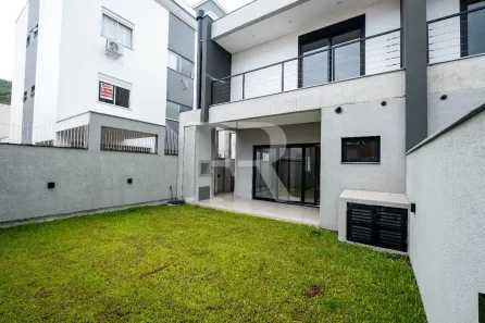 Casa com 3 Quartos à venda, 237m² no Cachoeira do Bom Jesus, Florianópolis