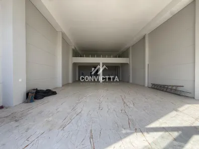 Sala Comercial para alugar, 500m² no Sanvitto, Caxias do Sul