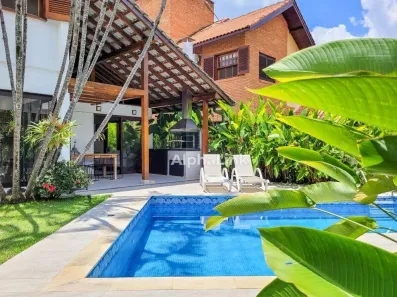 Casa de Condomínio com 4 Quartos à venda, 246m² no Alphaville, Santana de Parnaíba