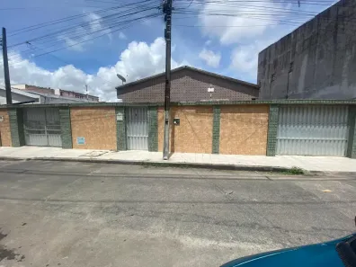 Casa com 3 Quartos à venda, 273m² no Tauape, Fortaleza