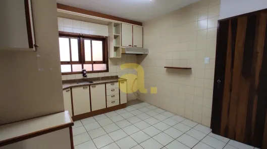 Casa com 2 Quartos para alugar, 70m² no Vila Nova, Blumenau