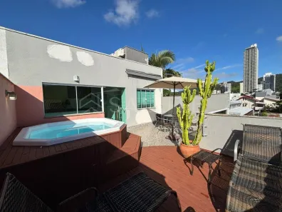 Sobrado com 3 Quartos para alugar, 182m² no Praia dos Amores, Balneário Camboriú
