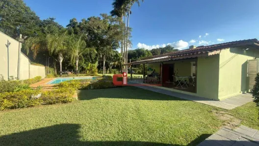 Fazenda/Sítio com 3 Quartos à venda, 180m² no Chácara Long Island, Jaguariúna