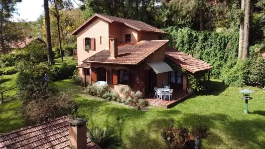 Casa com 3 Quartos à venda, 223m² no Monte Verde, Camanducaia