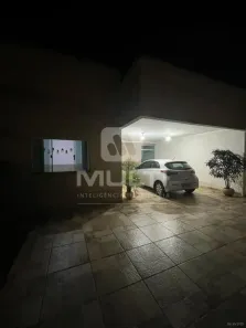 Casa com 3 Quartos à venda, 136m² no Granada, Uberlândia