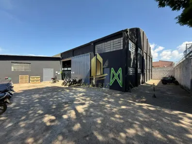 Galpão/Depósito/Armazém à venda, 831m² no Vila Rezende, Franca