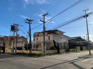 Casa com 8 Quartos para alugar, 1520m² no Centro, Fortaleza