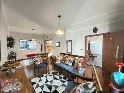 Casa com 3 Quartos à venda, 190m² no Jardim Doutor Antônio Petráglia, Franca