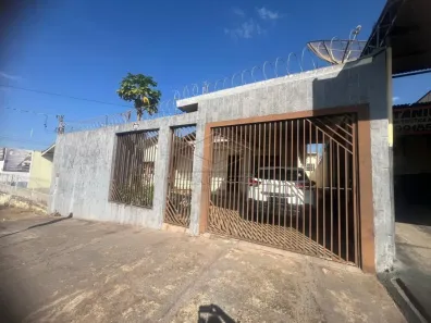 Casa com 3 Quartos à venda, 149m² no Jardim Carvalho, Bauru