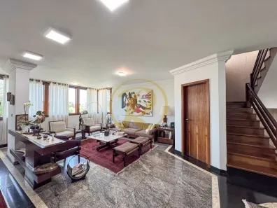 Sobrado com 4 Quartos à venda, 359m² no Quebec, Londrina