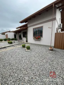 Casa com 3 Quartos para alugar, 260m² no Centro, Tijucas