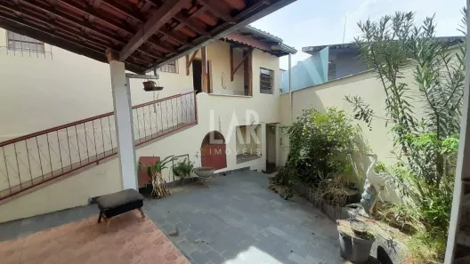 Casa com 5 Quartos para alugar, 190m² no Santa Tereza, Belo Horizonte