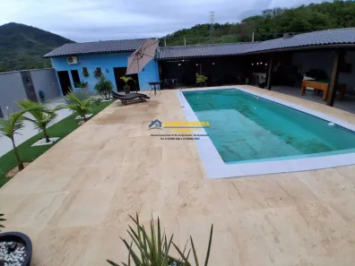 Casa de Condomínio com 2 Quartos à venda, 400m² no Campo Grande, Rio de Janeiro