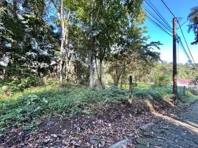 Lote/Terreno à venda, 2124m² no Floresta, Joinville