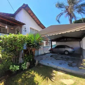 Casa com 4 Quartos à venda, 210m² no Alípio de Melo, Belo Horizonte