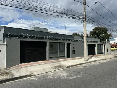 Casa com 3 Quartos à venda, 244m² no Espírito Santo, Betim