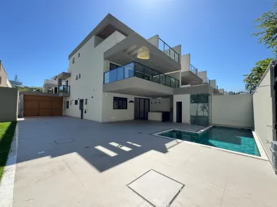 Casa de Condomínio com 5 Quartos à venda, 370m² no Barra da Tijuca, Rio de Janeiro