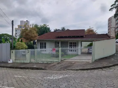 Casa com 2 Quartos à venda, 166m² no Costa e Silva, Joinville