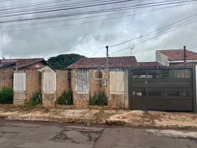 Casa com 3 Quartos à venda, 360m² no Recanto dos Pássaros, Campo Grande