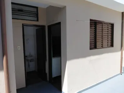 Imóvel Comercial com 6 Quartos para alugar, 205m² no Centro, Ribeirão Preto