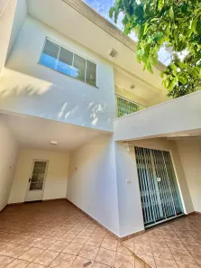 Sobrado com 3 Quartos à venda, 122m² no Jardim Canadá, Maringá