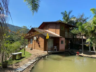 Fazenda/Sítio com 2 Quartos à venda, 868m² no Centro, Rodeio