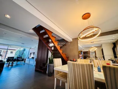 Casa de Condomínio com 3 Quartos à venda, 212m² no Espírito Santo, Porto Alegre