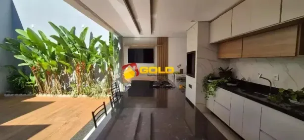 Casa com 3 Quartos para alugar, 200m² no Santa Mônica, Uberlândia