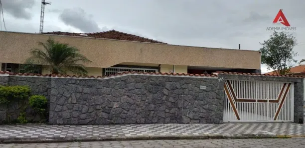 Casa com 4 Quartos à venda, 320m² no Jardim Santa Maria, Jacareí
