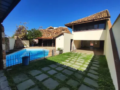 Casa com 6 Quartos para alugar, 400m² no Cancela Preta, Macaé
