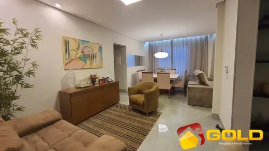 Casa com 3 Quartos à venda, 300m² no Jaraguá, Uberlândia