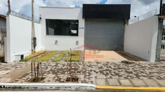 Galpão/Depósito/Armazém para venda ou aluguel, 400m² no Parque Paulistano, Bauru