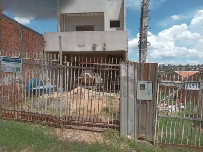 Sobrado com 3 Quartos à venda, 130m² no Jardim Colúmbia D, Londrina