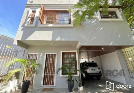 Casa com 4 Quartos à venda, 200m² no Partenon, Porto Alegre