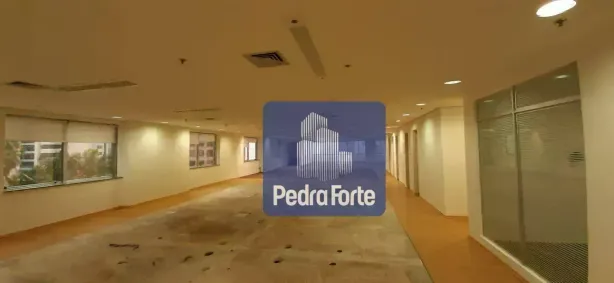 Sala Comercial para alugar, 424m² no Vila Olímpia, São Paulo
