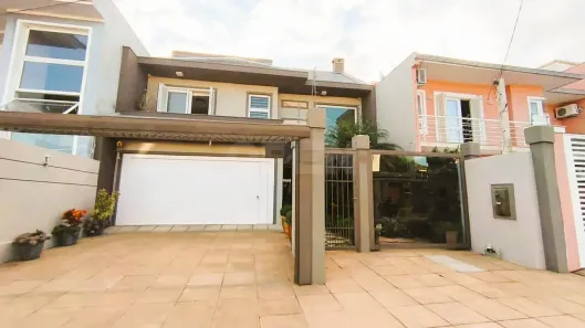Sobrado com 3 Quartos à venda, 215m² no Estância Velha, Canoas