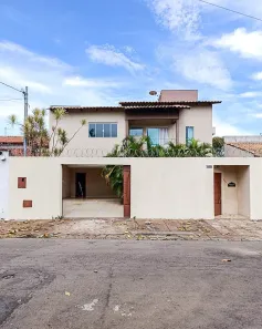 Sobrado com 4 Quartos à venda, 268m² no Jardim Santo Antônio, Goiânia