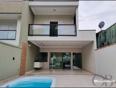 Sobrado com 3 Quartos para alugar, 120m² no Barra da Lagoa, Ubatuba