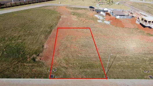 Lote/Terreno à venda, 600m² no Jardim Vitória, Goiânia