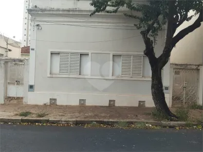Casa com 4 Quartos à venda, 167m² no Centro, Araraquara