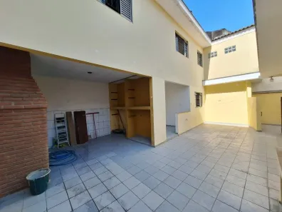 Casa com 2 Quartos para alugar, 150m² no Jardim Odete, São Paulo