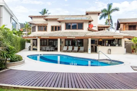 Sobrado com 8 Quartos à venda, 562m² no Tabatinga, Caraguatatuba