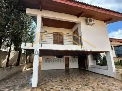 Casa com 4 Quartos para alugar, 320m² no Vila Santa Catarina, Americana
