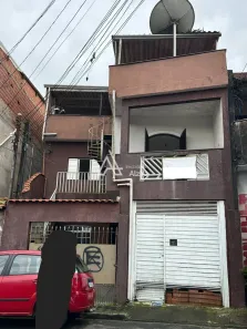 Sobrado com 2 Quartos à venda, 200m² no Jardim Teles de Menezes, Santo André