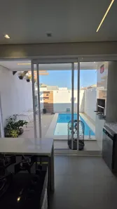 Casa de Condomínio com 3 Quartos à venda, 150m² no Petrópolis, Várzea Grande