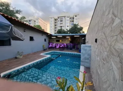 Casa com 3 Quartos à venda, 220m² no Goiânia 2, Goiânia