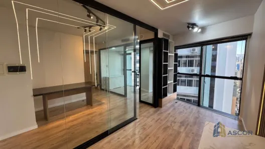 Sala Comercial à venda, 33m² no Centro, Florianópolis