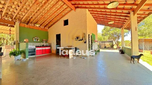 Fazenda/Sítio com 2 Quartos à venda, 150m² no Jardim do Lago, Limeira